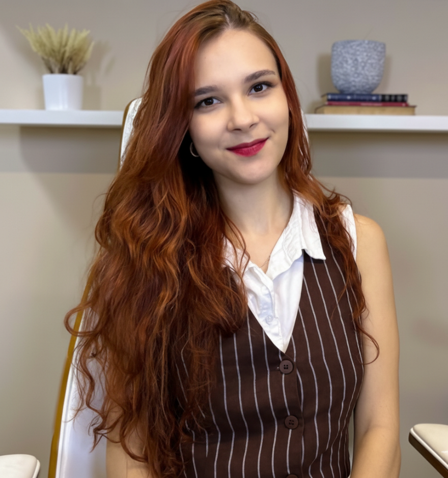 Dra. Anna Mendes – Biomédica Esteta